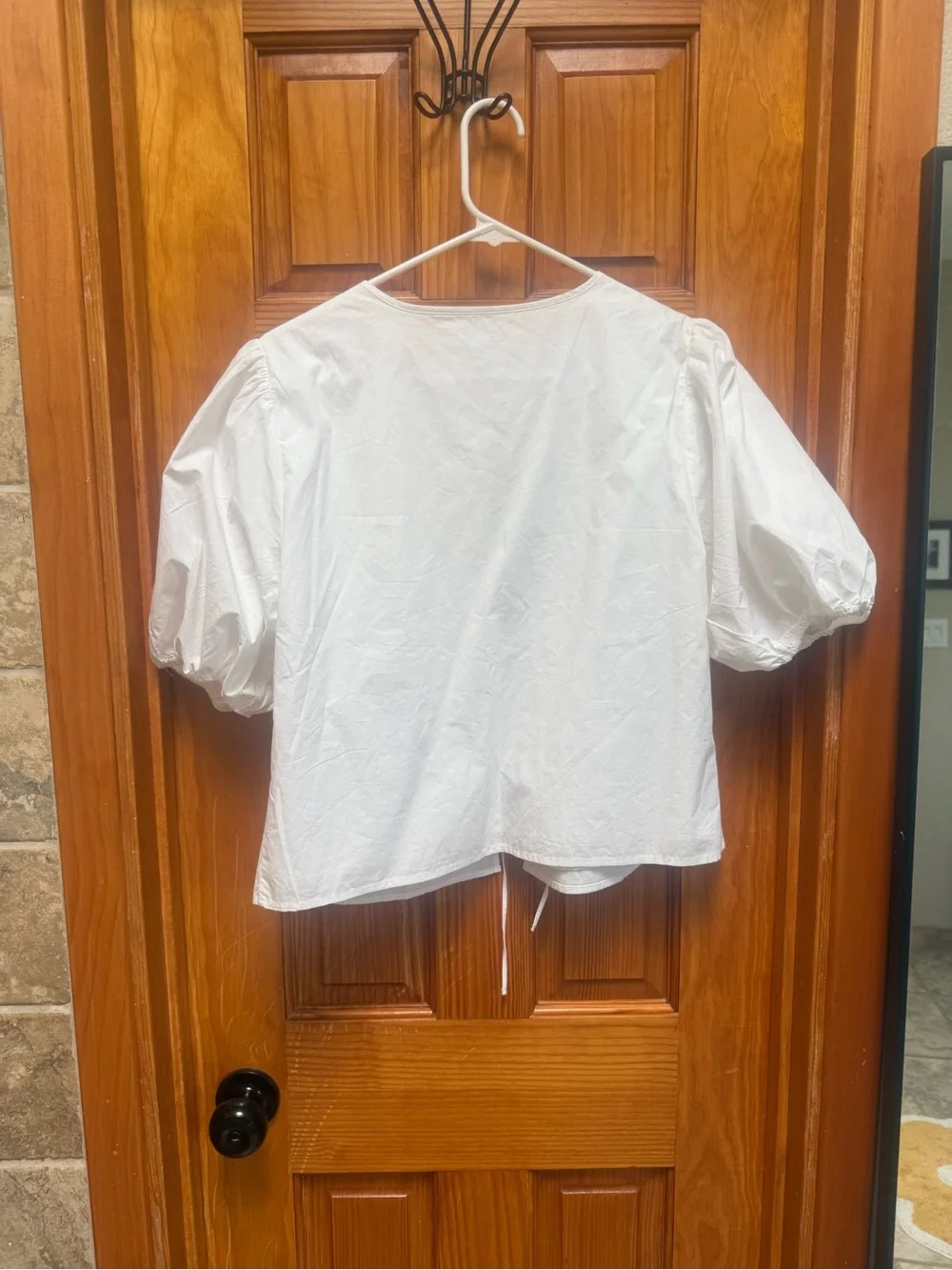Abercrombie & Fitch White Puff-Sleeve Tie-Front Blouse